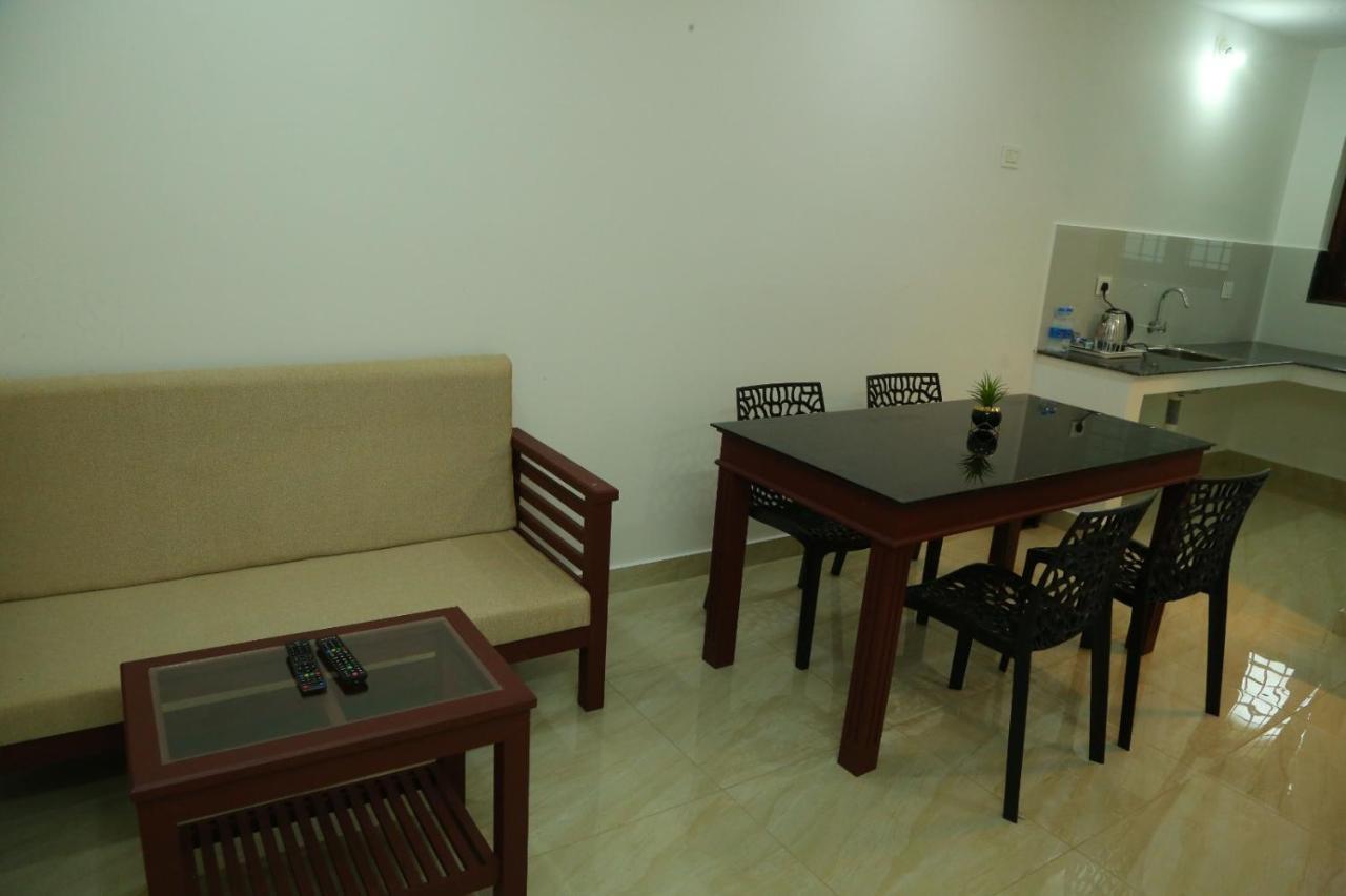 Grace Mary Residency Hotell Nedumbassery Eksteriør bilde